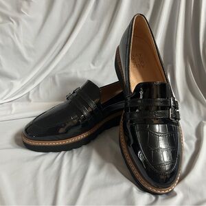 NEW Naturalizer Patent Leather Women’s Loafers Size 8.5